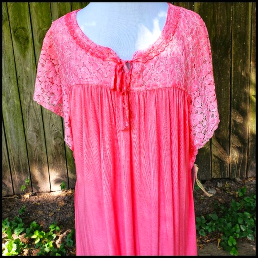 One World Plus Size Casual Lace Accent Top, Sz. 1X